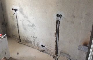 Фото процесса Выравнивание стен в Уфе